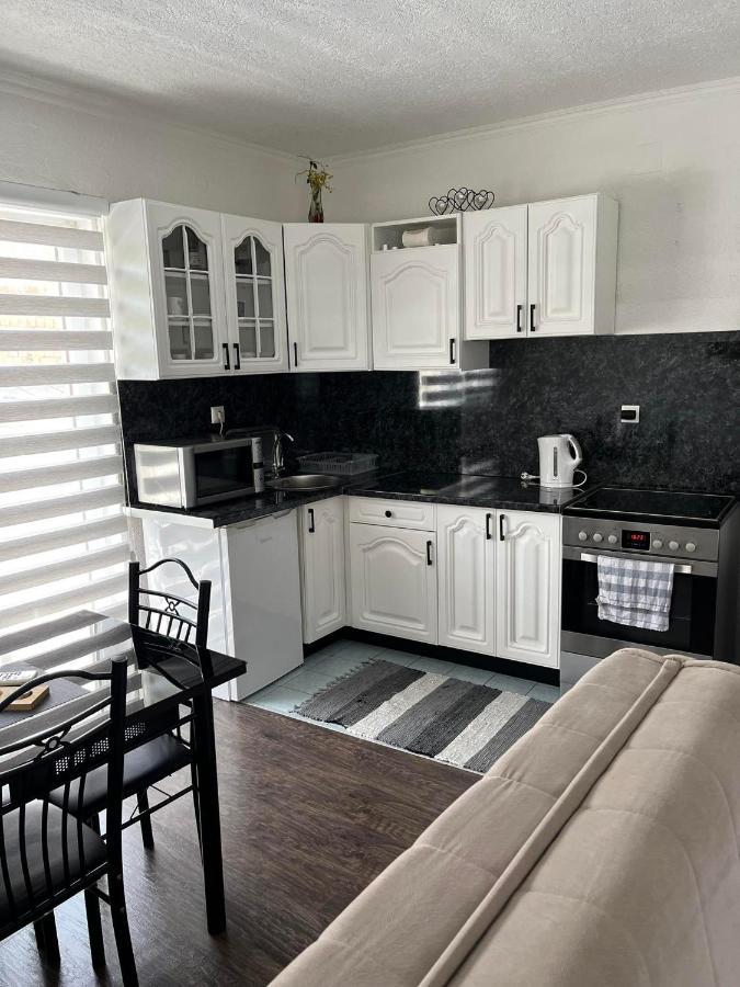 Apartments Horizont โมสตาร์ ภายนอก รูปภาพ