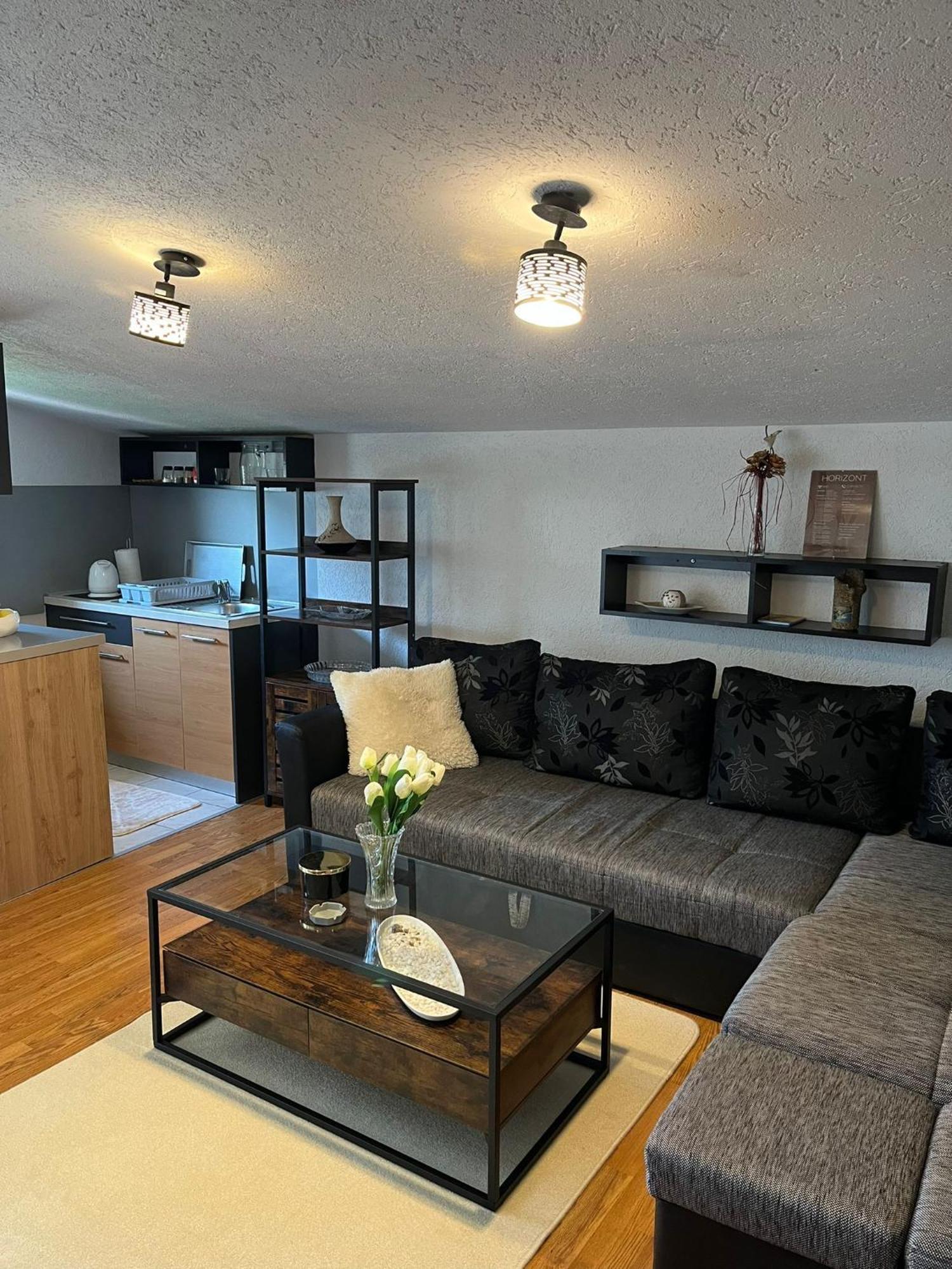 Apartments Horizont โมสตาร์ ภายนอก รูปภาพ